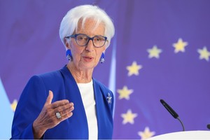ECB tăng KL99 là cổng game giải trí trực tuyến hàng đầu hiện nay lần đầu tiên kể từ năm 2023