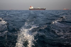 Hoạt động thương mại qua eo biển Hormuz sẽ mất nhiều tháng để trở lại bình thường