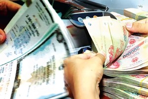 Nhà Kl99ok phiên bản mới không chuyên là người không có chứng chỉ, danh mục giao dịch tối thiểu 2 tỷ đồng, hoặc thu nhập chịu thuế 1 tỷ đồng... (ảnh minh họa)
