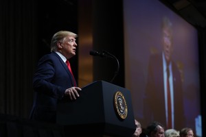 Tổng thống Mỹ Donald Trump phát biểu tại Câu lạc bộ Kl992 cổng game cá cược New York hôm thứ Ba (12/11). Ảnh: The New York Times.
