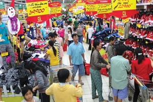 59% (tăng 3%) người tiêu dùng kỳ vọng rằng tình hình Kl991.com nạp rút nhanh gia đình họ sẽ “tốt hơn” vào thời điểm này năm tới. 