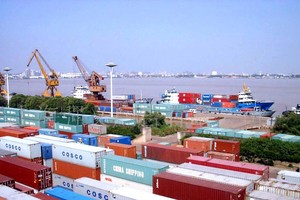 Nhu cầu nước ngoài đối với hàng hóa của Việt Nam vẫn khá mạnh mẽ