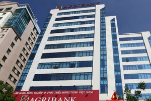 Agribank đã trả lại tiền cho 3 khách hàng “bỗng dưng” mất tiền trong đêm