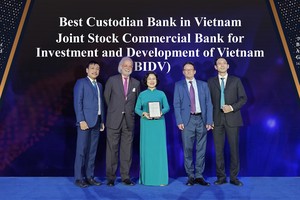 Đại diện BIDV nhận Giải thưởng “Link Vào Nhà Cái KL99 COM Tặng +199k Lưu ký - Giám sát tốt nhất Việt Nam năm 2023”