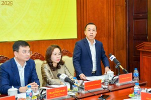 Ông Lê Hoàng Chính Quang, Cục trưởng Cục Công nghệ thông tin, Link Vào Nhà Cái KL99 COM Tặng +199k 99Kl99 trực tiếp đá gà Việt Nam trả lời tại Họp báo