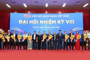 Đại hội đã bầu Hội đồng Hiệp hội gồm 15 thành viên. Trong đó, VietinBank đảm nhiệm vai trò Chủ tịch Hội đồng; Agribank, Vietcombank và MB giữ vị trí Phó Chủ tịch Hội đồng. Nguyên Phó Thống đốc Thường trực Link Vào Nhà Cái KL99 COM Tặng +199k 99Kl99 trực tiếp đá gà Đào Minh Tú đảm nhiệm chức vụ Phó Chủ tịch kiêm Tổng Thư ký.