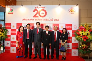 Bảo Minh nhận cờ thi đua từ Bộ Kl991.com nạp rút nhanh