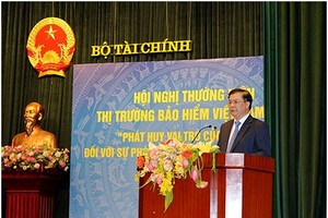Bộ trưởng Đinh Tiến Dũng phát biểu chỉ đạo tại Hội nghị