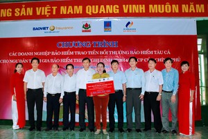 Các Kl991.com World Cup 2026 Chính Thức Kl99kl phiên bản hoạt động trao tiền bồi thường cho bà Phạm Thị Bê