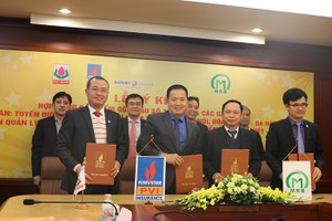 Ký kết Kl99kl phiên bản hoạt động cho gói thầu số 3 tuyến metro Nhổn - Ga Hà Nội