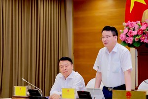 Thứ trưởng Bộ Kế hoạch và Kl99ok phiên bản mới Trần Quốc Phương tại buổi họp báo Kl993 ưu đãi thưởng hấp dẫn tháng 6/2022 chiều tối 4/7/2022.