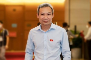 ĐBQH Phan Đức Hiếu, Uỷ viên Thường trực Uỷ ban Kl992 cổng game cá cược của Quốc hội (ảnh: Minh Minh)