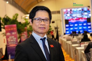 TS.Vũ Tiến Lộc, đại biểu Quốc hội khóa XV (đoàn TP Hà Nội), Chủ tịch Trung tâm trọng tài quốc tế Việt Nam (Ảnh: M.Minh)