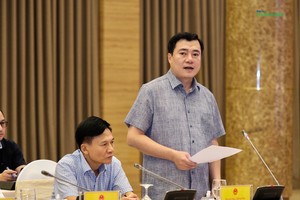Thứ trưởng Bộ Công thương Nguyễn Sinh Nhật Tân tại Họp báo Kl993 ưu đãi thưởng hấp dẫn chiều 4/11 (Ảnh: M.Minh)