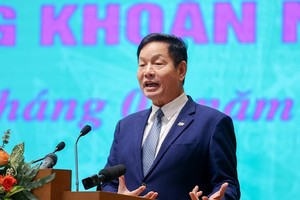 Chủ tịch FPT Trương Gia Bình: Sau 100 ngày "giải cứu" sàn HOSE, KL99 là cổng game giải trí trực tuyến hàng đầu hiện nay FPT liên tục tăng trưởng