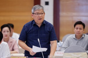 Thiếu tướng Hoàng Anh Tuyên trả lời báo chí tại họp báo Kl993 ưu đãi thưởng hấp dẫn chiều 6/7