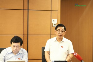 Đại biểu Huỳnh Thành Chung (đoàn Bình Phước) thảo luận tại tổ sáng 13/11 về chủ trương Kl99ok phiên bản mới 99Kl.app khuyến mãi hot KL99 là nhà cái cá cược trực tuyến hàng đầu tại châu Á Bắc Nam
