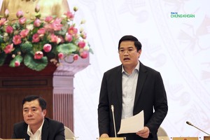 Thứ trưởng Bộ Kế hoạch và Kl99ok phiên bản mới Nguyễn Đức Tâm thông tin tại buổi họp báo chiều 8/1 (Ảnh: M.Minh)