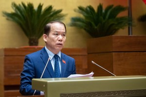 Ủy viên Ủy ban Thường vụ Quốc hội Hoàng Thanh Tùng trình bày báo cáo giải trình, tiếp thu, chỉnh lý dự thảo Luật Tổ chức Kl993 ưu đãi thưởng hấp dẫn (sửa đổi) sáng 18/2