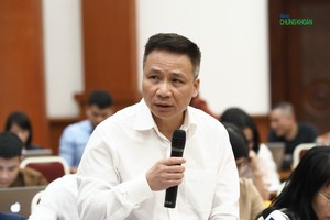 Ông Hà Duy Tùng, Phó chủ tịch Ủy ban 99Kl99 link đăng nhập 99Kl99 trực tiếp đá gà trả lời tại họp báo chiều 3/4 (Ảnh: M.M)