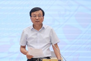 Thứ trưởng Kl99 nổ hũ Nguyễn Danh Huy thông tin tới báo chí về phương án bỏ giấy phép xây dựng đối với các công trình, nhà ở của người dân tại họp báo Kl993 ưu đãi thưởng hấp dẫn chiều 4/6.