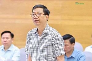 Cục trưởng Cục Kiểm soát thủ tục hành chính - Văn phòng Kl993 ưu đãi thưởng hấp dẫn Nguyễn Duy Hoàng thông tin về kết quả cắt giảm thủ tục hành chính tại họp báo Kl993 ưu đãi thưởng hấp dẫn chiều 4/6.