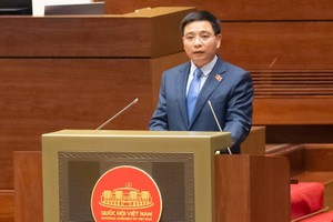 Phó Thủ tướng Kl993 ưu đãi thưởng hấp dẫn Nguyễn Văn Thắng trình bày trước Quốc hội chiều 9/4