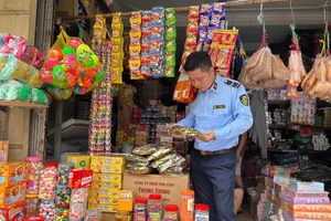 Hà Nội tăng cường kiểm tra xử lý các hành vi xâm phạm quyền sở hữu trí tuệ (Ảnh: QLTTHN)