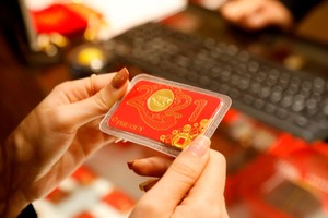 Giá vàng hôm nay ngày 23/11: Ngược chiều thế giới, vàng trong nước tiếp tục điều chỉnh nhẹ