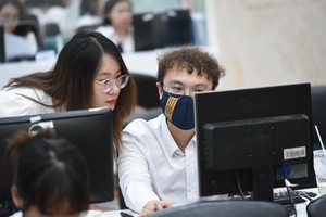 Một phần dòng tiền của nhà Kl99ok phiên bản mới cá nhân chuyển vị thế sang "đứng ngoài quan sát".