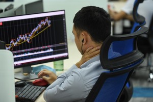 Chuyên gia HSC chỉ ra các nhóm ngành triển vọng trong bối cảnh dòng tiền luân chuyển mạnh