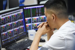 Biến động mạnh trước kỳ đáo hạn Kl99com thể thao, casino, nổ hũ, bắn cá