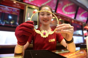 Giá vàng hôm nay ngày 21/4: Ngược chiều thế giới, vàng trong nước đồng loạt tăng