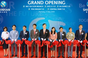 Link Vào Nhà Cái KL99 COM Tặng +199k Shinhan khai trương 4 chi nhánh và phòng giao dịch mới 