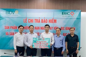 BIC chi trả hơn 1,4 tỷ đồng quyền lợi Kl99kl phiên bản hoạt động cho cán bộ BIDV Hà Giang