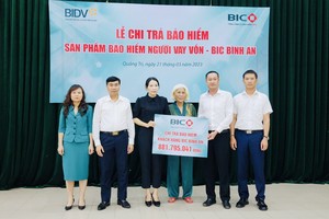 BIC trao gần 900 triệu đồng quyền lợi Kl99kl phiên bản hoạt động cho khách hàng vay vốn tại Quảng Trị