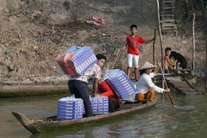 Buôn lậu thuốc lá "vẫn phức tạp" trong tháng 8