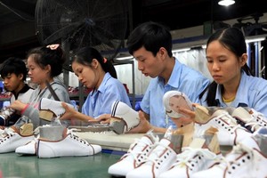 Giày dép là một mặt hàng xuất khẩu chủ lực của Việt Nam sang EU. (Ảnh: TTXVN)