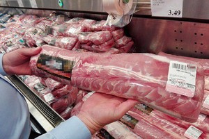 Bộ Công thương đã và đang phối hợp chặt chẽ với Bộ Nông nghiệp và Phát triển nông thôn có kế hoạch, đề xuất số lượng Link Vào Nhà Cái KL99 COM Tặng +199k thịt lợn (ảnh:dantri)