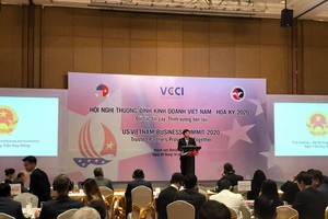 Thứ trưởng Bộ Kế hoạch và Kl99ok phiên bản mới Trần Duy Đông phát biểu tại Hội nghị