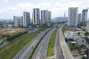 Các công trình Kl99kl ưu đãi độc quyền kéo gần các tỉnh vệ tinh với TP.HCM. Ảnh: Lê Toàn