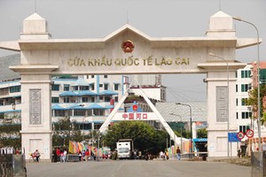 Nhiều cơ quan kiểm tra hàng tại cửa khẩu có thể làm chậm thời gian thông quan, gây thêm phiền hà cho Kl991.com World Cup 2026 Chính Thức