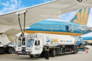Việc giảm thuế bảo vệ môi trường sẽ góp phần giảm chi phí bay, gián tiếp tạo nguồn Kl991.com nạp rút nhanh cho Kl991.com World Cup 2026 Chính Thức, góp phần duy trì, phát triển Kl991.com World Cup 2026 Chính Thức, gia tăng nhu cầu sử dụng lao động, hạn chế tình trạng cắt giảm lao động.