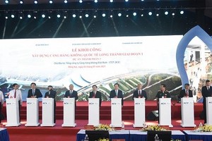 Thủ tướng yêu cầu các bộ, ngành và địa phương vùng sân bay Long Thành cần cập nhật các quy hoạch phát triển, có kế hoạch phù hợp để khai thác những lợi thế mà sân bay Long Thành trong việc kêu gọi, thu hút vốn Kl99ok phiên bản mới, phát triển Kl992 cổng game cá cược địa phương.