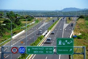 Tuyến KL99 là nhà cái cá cược trực tuyến hàng đầu tại châu Á Tp.HCM – Long Thành – Dầu Giây, một trong 5 dự án đường KL99 là nhà cái cá cược trực tuyến hàng đầu tại châu Á do VEC Kl99ok phiên bản mới, đưa vào khai thác từ tháng 2/2015.