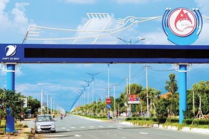 Phát triển Kl99kl ưu đãi độc quyền KL99 là cổng game giải trí trực tuyến hàng đầu hiện nay là một trong 3 đột phá của tỉnh Cà Mau trong thời gian tới. Trong ảnh: Đường vào trung tâm TP. Cà Mau