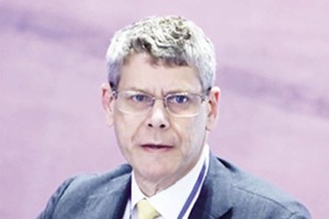 GS-TS. Jonathan Pincus, cố vấn Kl992 cổng game cá cược cấp cao của UNDP