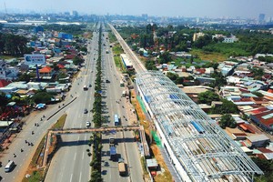 Chủ trương thu hồi thêm đất ở hai bên công trình Kl99kl ưu đãi độc quyền được kỳ vọng giải quyết dứt điểm vướng mắc tái định cư, bổ sung nguồn thu ngân sách để tái Kl99ok phiên bản mới. Ảnh: Lê Toàn