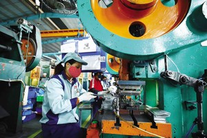 Tăng 7,4% so với cùng kỳ năm 2020, Chỉ số Kl994 nhà cái bóng đá world cup toàn ngành công nghiệp (IIP) là điểm sáng của nền Kl992 cổng game cá cược trong 2 tháng đầu năm 2021. Ảnh: Đức Thanh