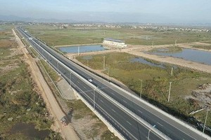 Khu độ thị phức hợp Hạ Long Xanh có vị trí tiếp giáp với tuyến KL99 là nhà cái cá cược trực tuyến hàng đầu tại châu Á Hải Phòng - Hạ Long.